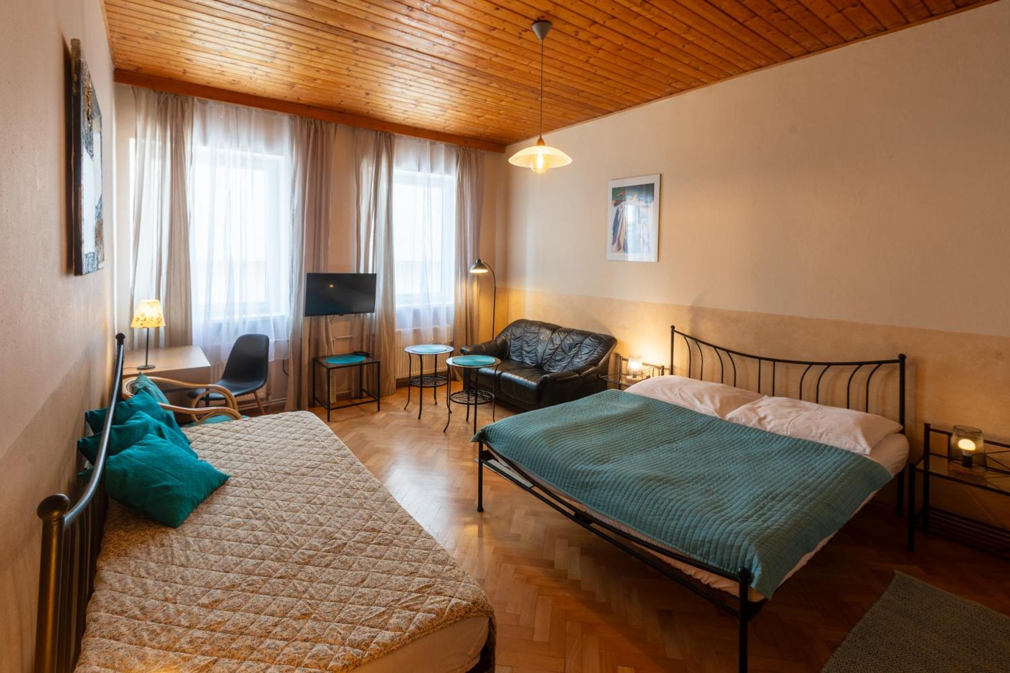Hotel Atlas Чеське Будєйовіце Екстер'єр фото