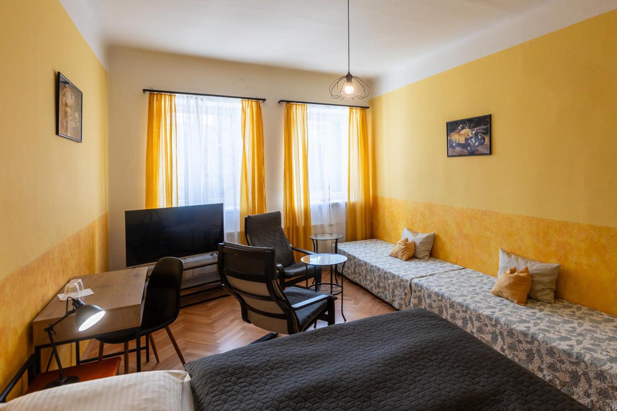 Hotel Atlas Чеське Будєйовіце Екстер'єр фото