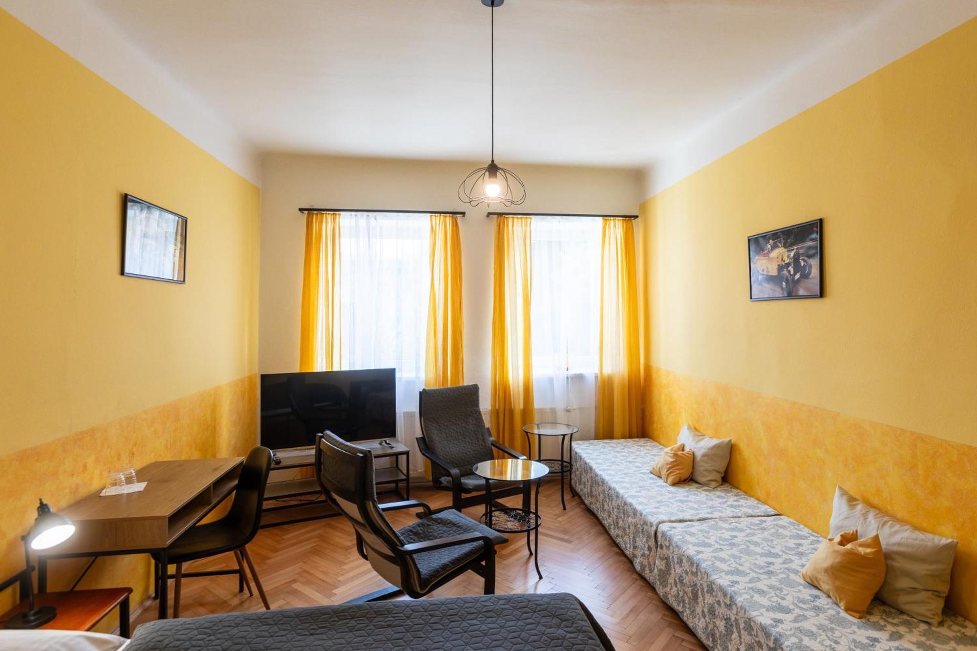 Hotel Atlas Чеське Будєйовіце Екстер'єр фото